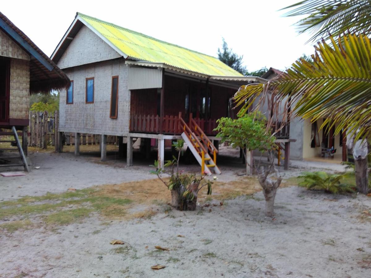 Asari Timo Cottage Karimunjawa Εξωτερικό φωτογραφία